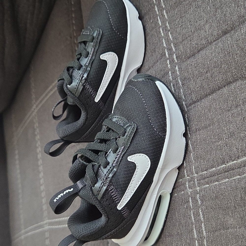 Nike Air Max Black and White Sneakers....Size 6c...NEW!!